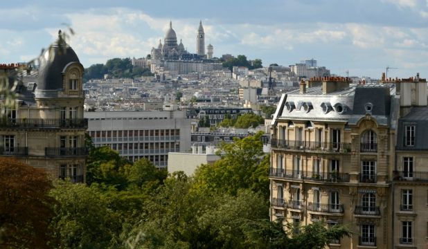 Paris'te Buttes-Chaumont parkında parçalanmış kadın cesedi bulundu.