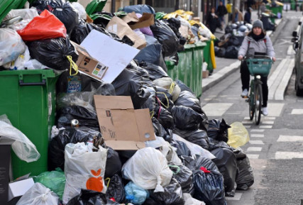 Fransa'da vatandaşların gıda ve bitki atıklarını kompost etmesi zorunlu oldu.