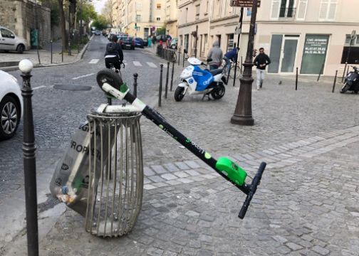 Referandum sonucunda elektrikli scooterların kullanımı Paris