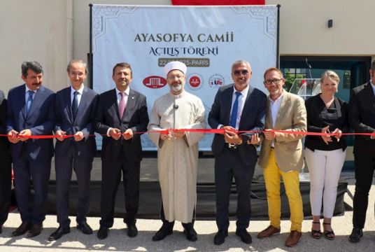 Diyanet İşleri Başkanı Ali Erbaş Poissy kentinde Ayasofya Camii'nin açılışına iştirak etti.