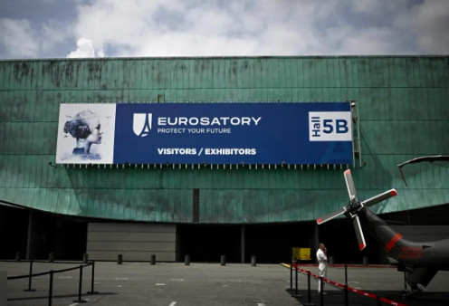 Paris Eurosatory silah fuarında İsrail saldırı silahlarının sergilenmesini yasakladı.