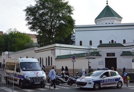 İslamofobik ve Hristiyan Antisemitik eylemlerde Fransa